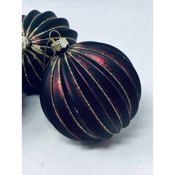 Lot Of 13 Burgundy Red & Gold Glitter Finial And Round Christmas Tree Ornaments - Picture 11 of 16